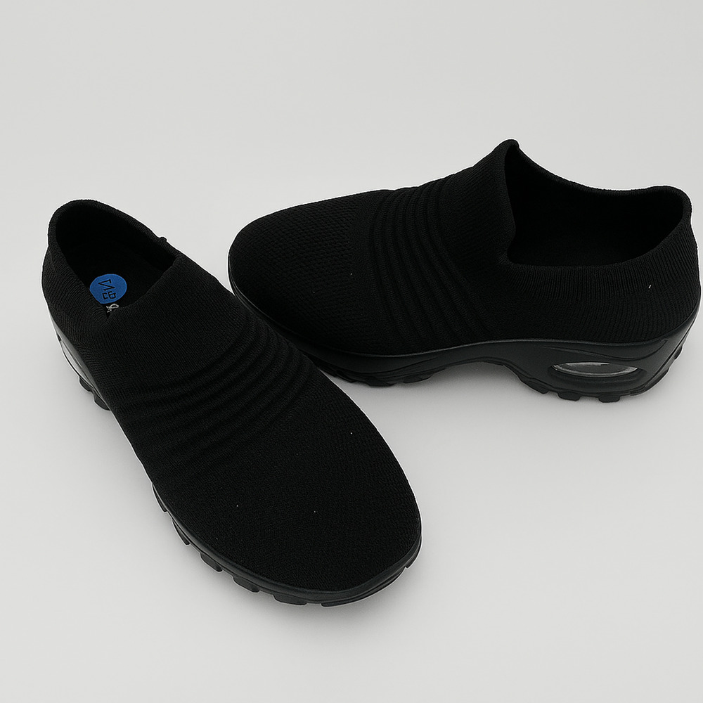 SLOW MAN Women's 6.5 Black Slip On Walking Shoes Air Cushion Sneakers
